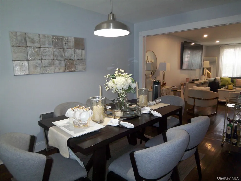 4382 Byron Avenue Bronx, NY 10466
