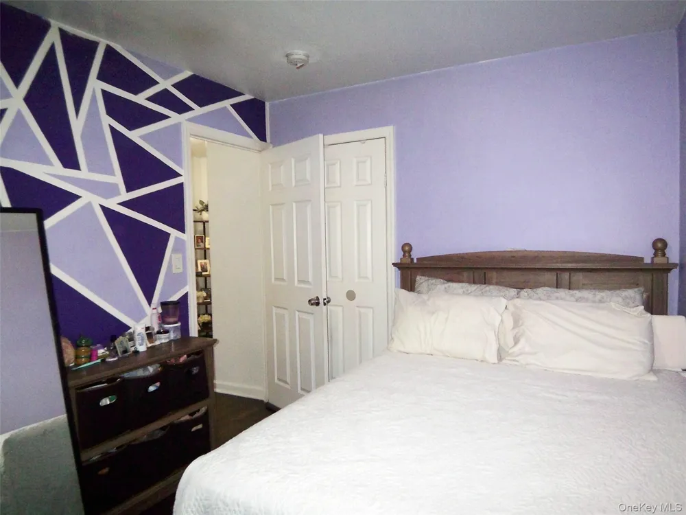 4382 Byron Avenue Bronx, NY 10466