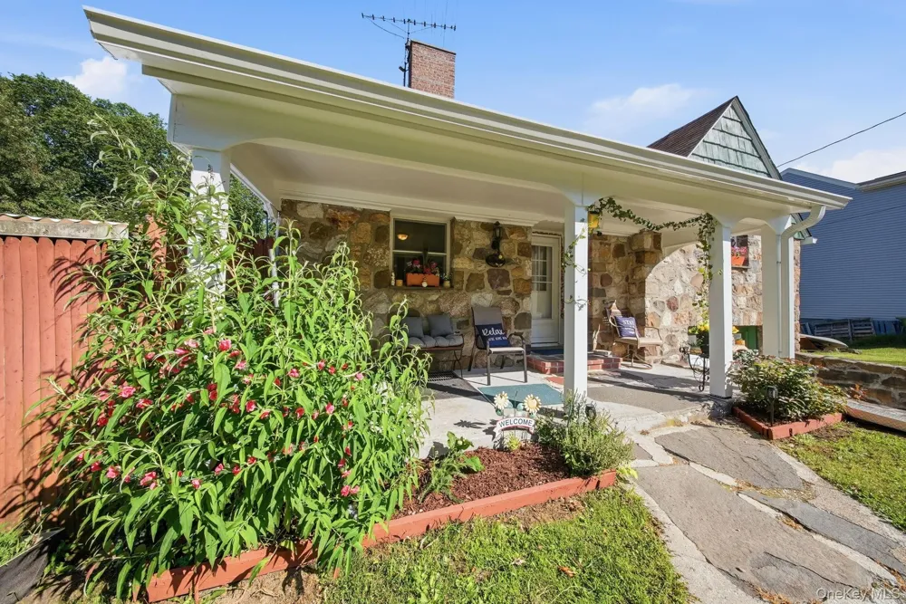 48-50 Mountain Avenue Middletown, NY 10940