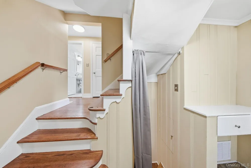 48-50 Mountain Avenue Middletown, NY 10940
