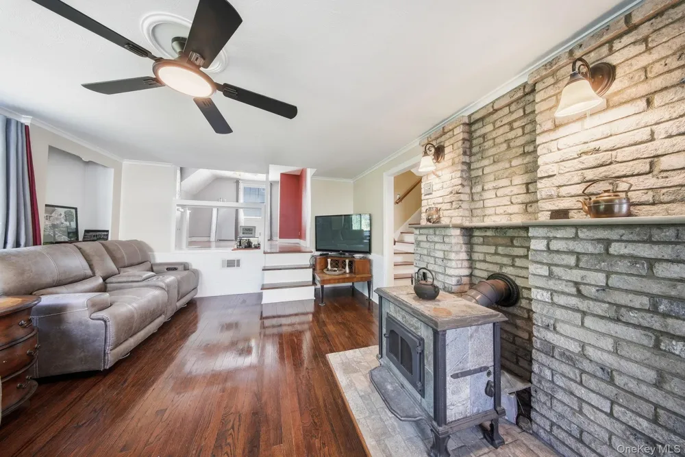 48-50 Mountain Avenue Middletown, NY 10940