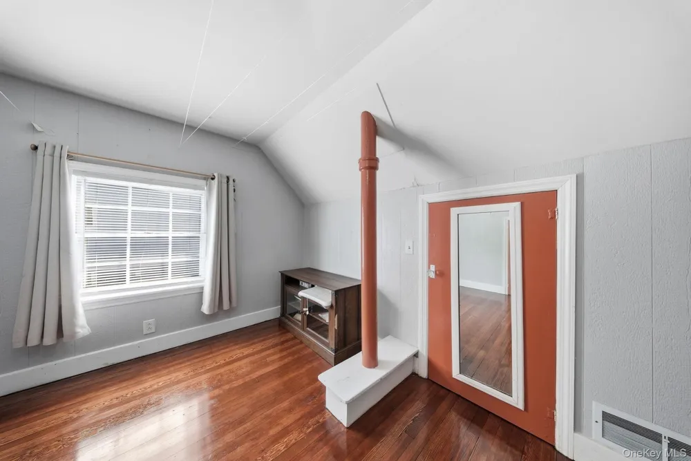 48-50 Mountain Avenue Middletown, NY 10940