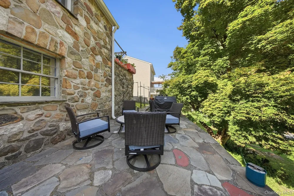48-50 Mountain Avenue Middletown, NY 10940