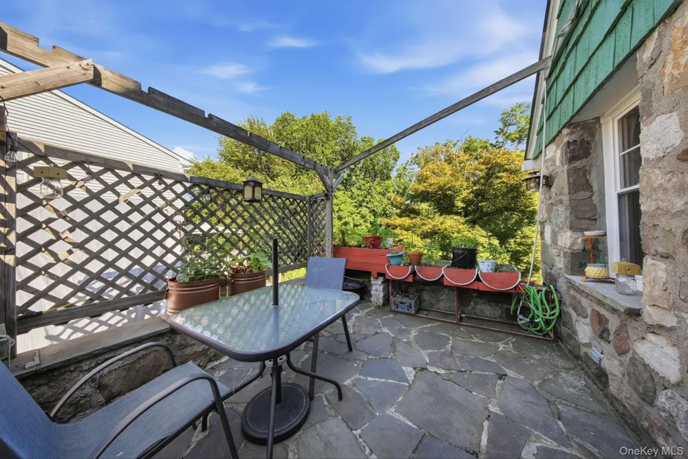 48-50 Mountain Avenue Middletown, NY 10940
