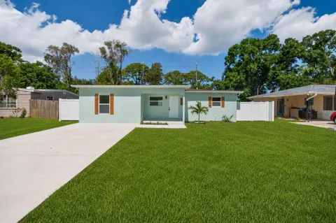 106 MELODY LANE
