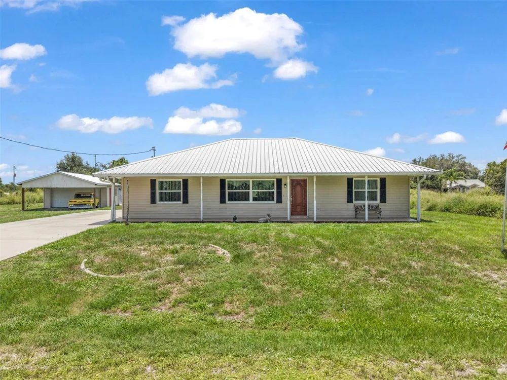 30 SUCCESS DRIVE Punta Gorda, FL 33982