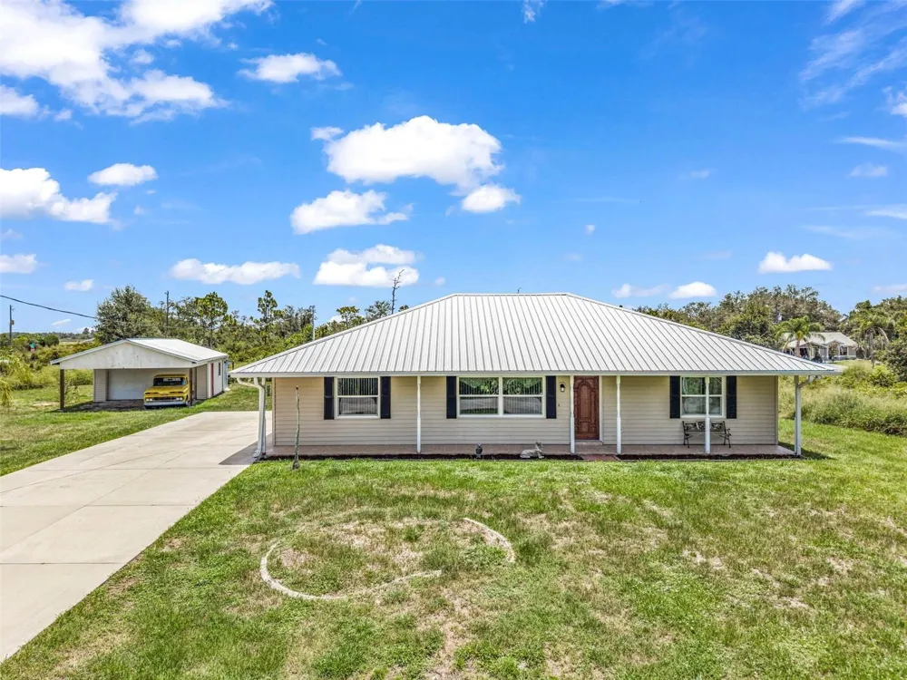 30 SUCCESS DRIVE Punta Gorda, FL 33982