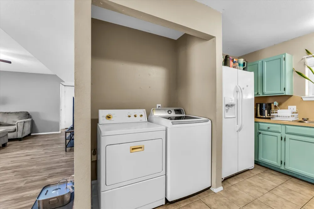 1013 S Madison Street McGregor, TX 76657