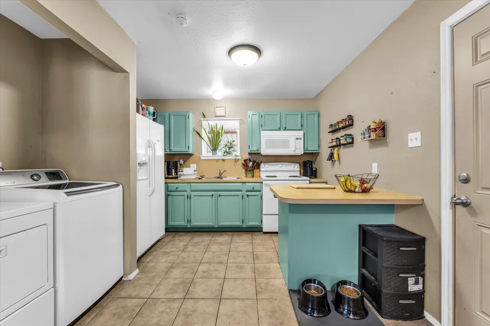1013 S Madison Street McGregor, TX 76657