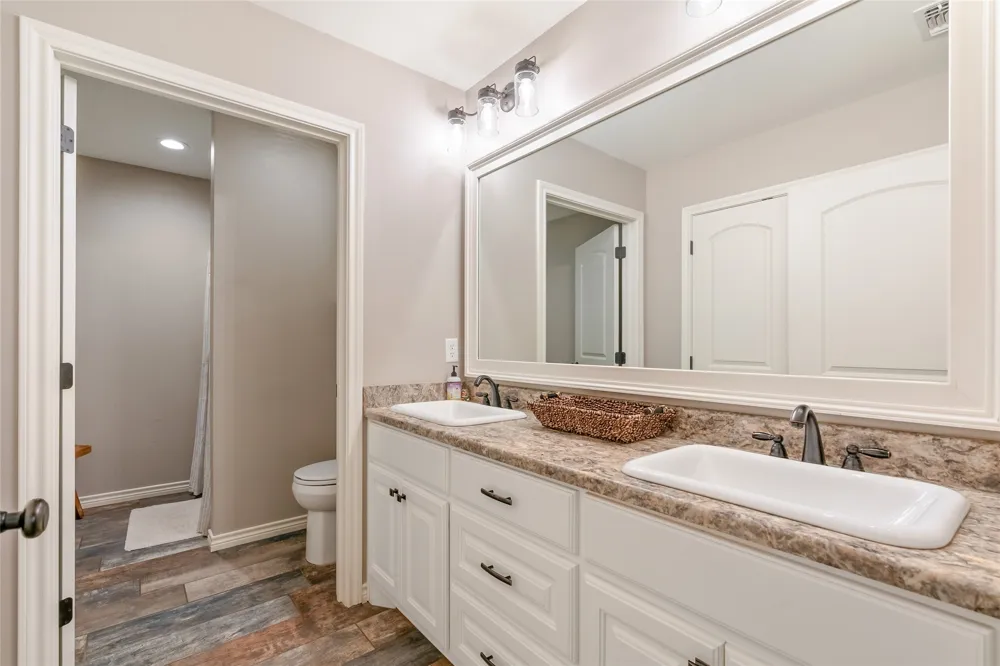 221 S Avenue C Point, TX 75472