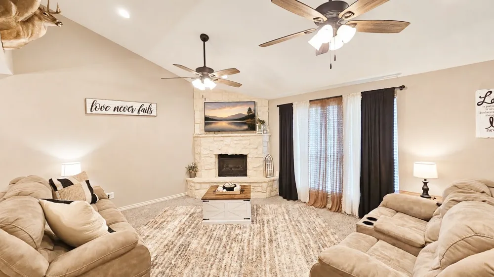 221 S Avenue C Point, TX 75472