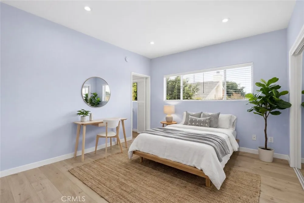 6245 Woodman Avenue #209 Valley Glen, CA 91401