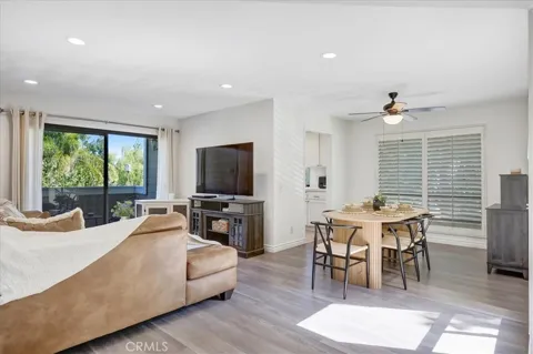 75 Cambria