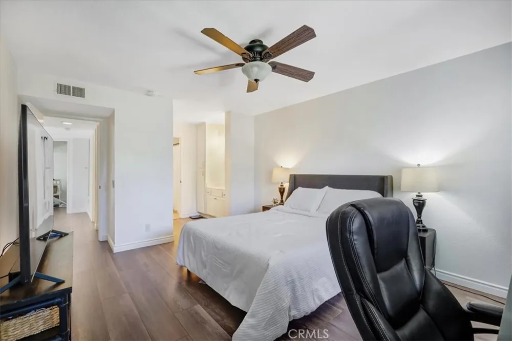 75 Cambria Aliso Viejo, CA 92656