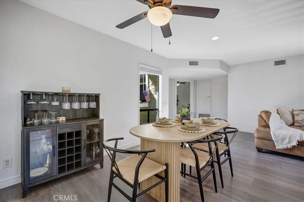 75 Cambria Aliso Viejo, CA 92656