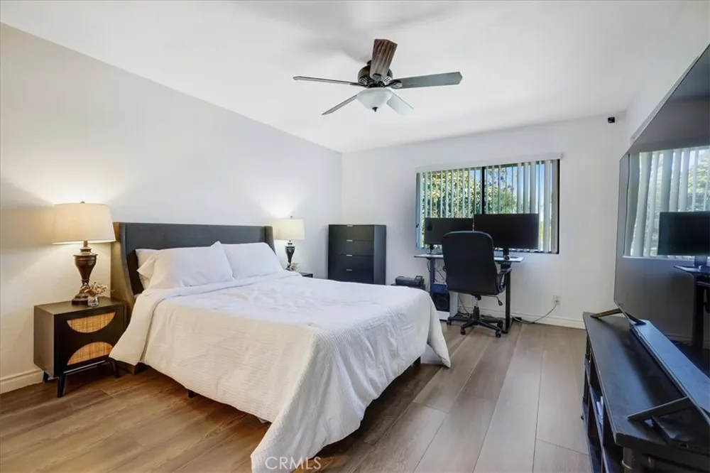 75 Cambria Aliso Viejo, CA 92656