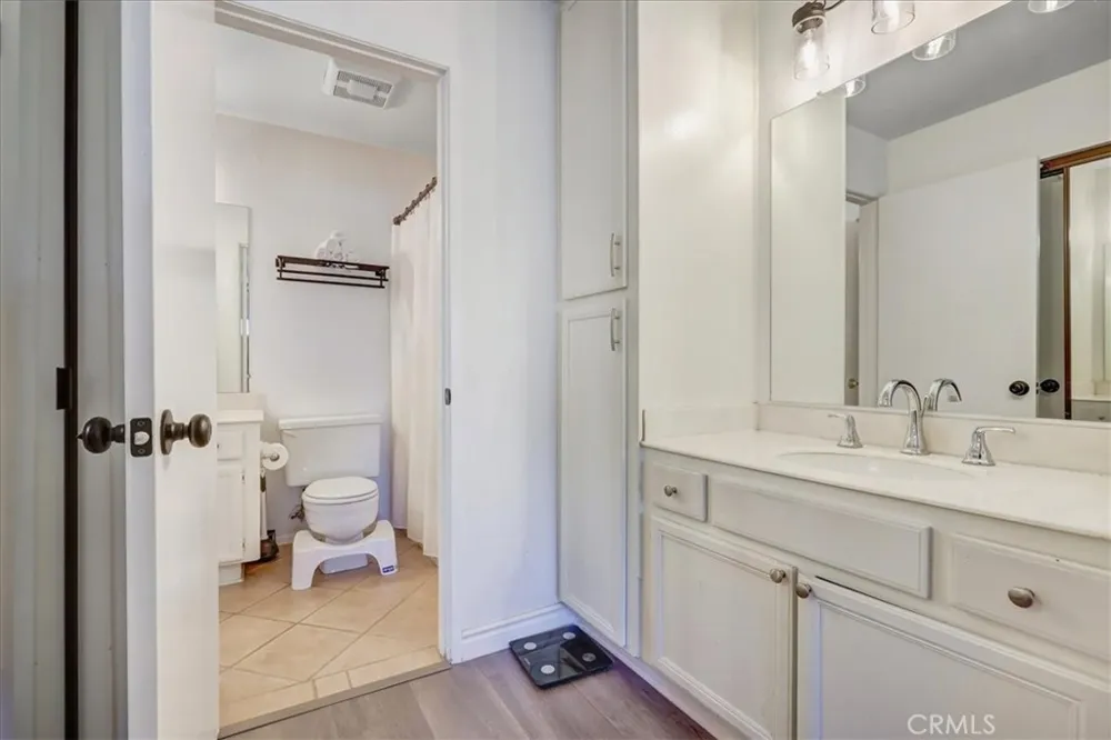 75 Cambria Aliso Viejo, CA 92656