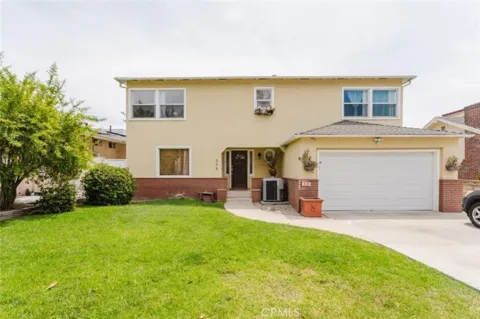 336 W Lexington Drive