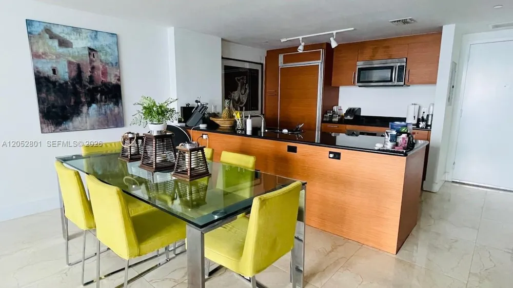 50 Biscayne Blvd #1701 Miami, FL 33132