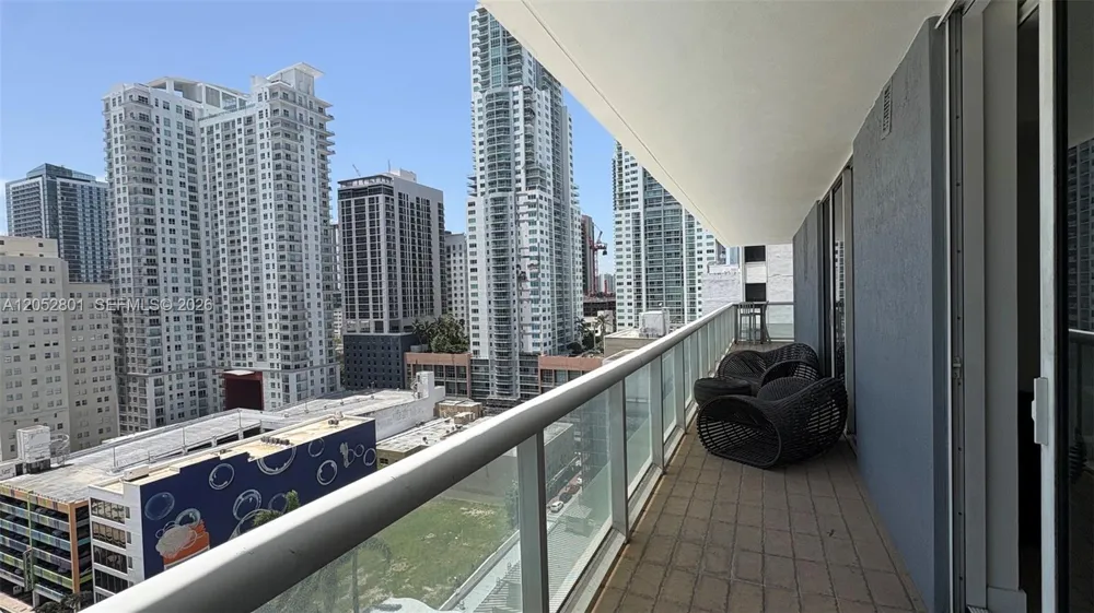 50 Biscayne Blvd #1701 Miami, FL 33132