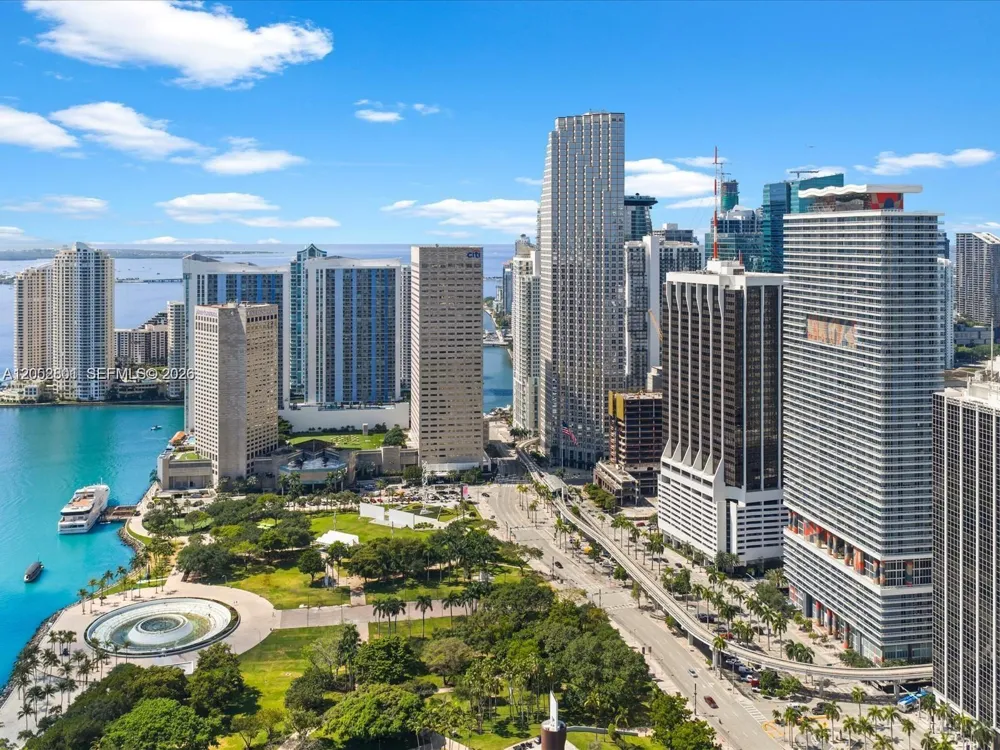 50 Biscayne Blvd #1701 Miami, FL 33132