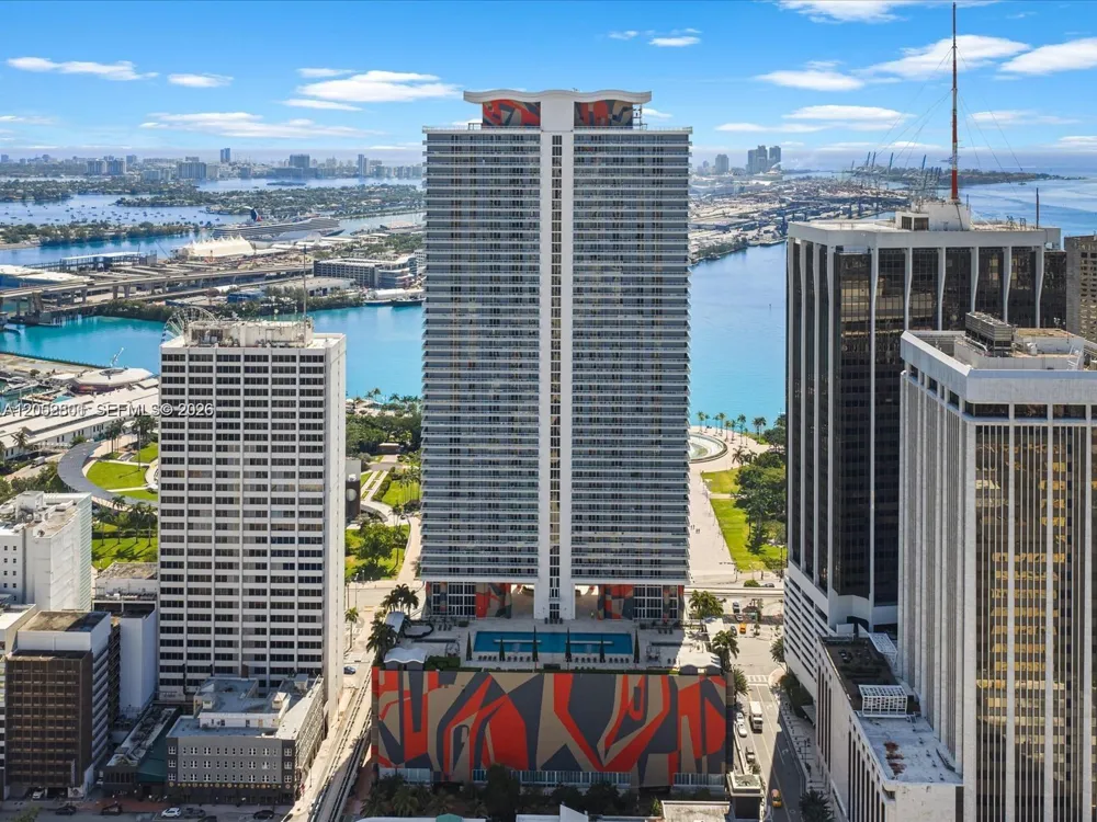 50 Biscayne Blvd #1701 Miami, FL 33132