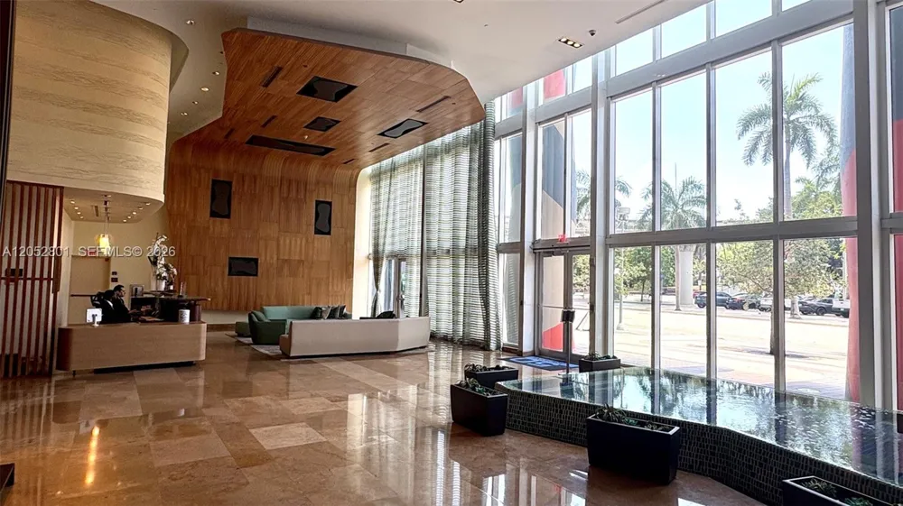50 Biscayne Blvd #1701 Miami, FL 33132