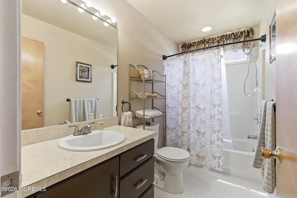 101 Foxwood Lane Forked River, NJ 08731