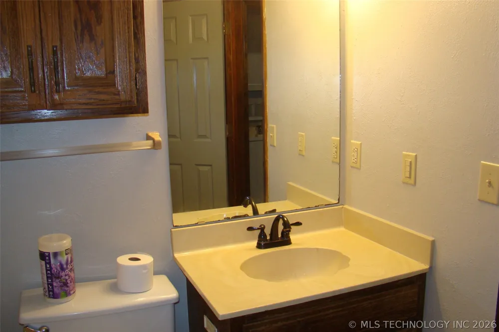 5243 Nowata Road #I-202 Bartlesville, OK 74006