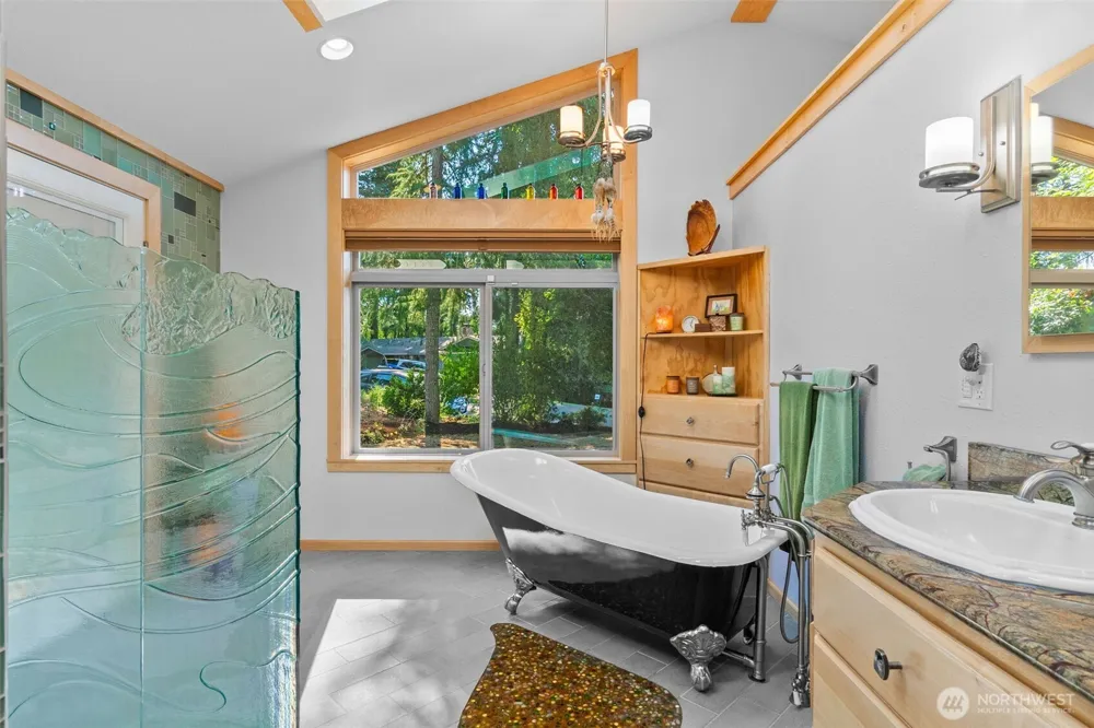 6912 43rd Loop SE Olympia, WA 98503