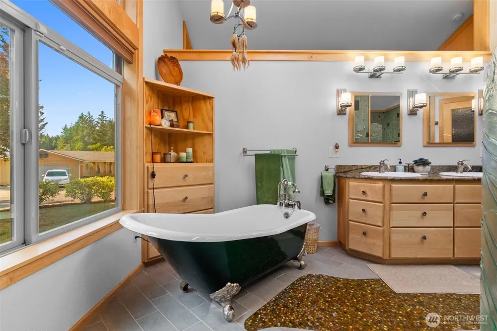 6912 43rd Loop SE Olympia, WA 98503