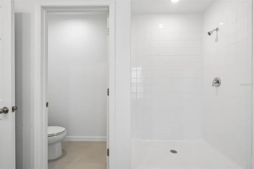 6985 BROAD WING LOOP Howey In The Hills, FL 34737