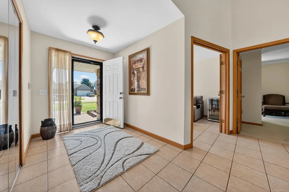 40219 Denbigh Drive Sterling Heights City, MI 48310