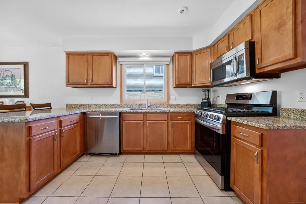 40219 Denbigh Drive Sterling Heights City, MI 48310