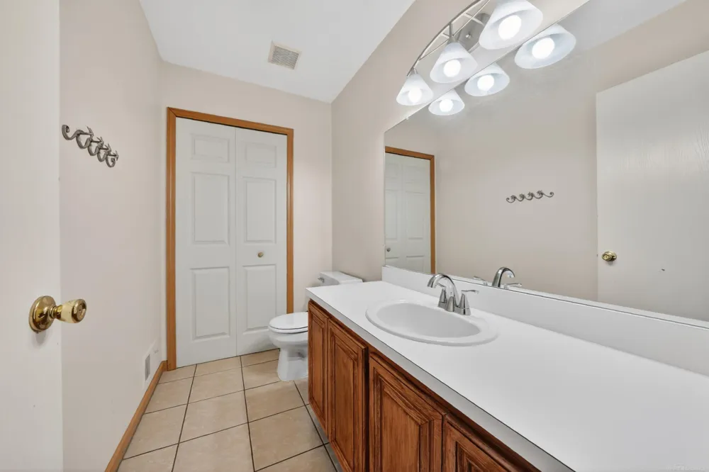 40219 Denbigh Drive Sterling Heights City, MI 48310