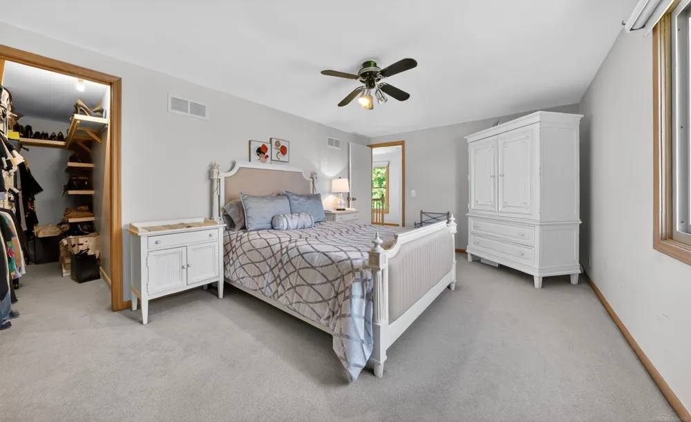 40219 Denbigh Drive Sterling Heights City, MI 48310