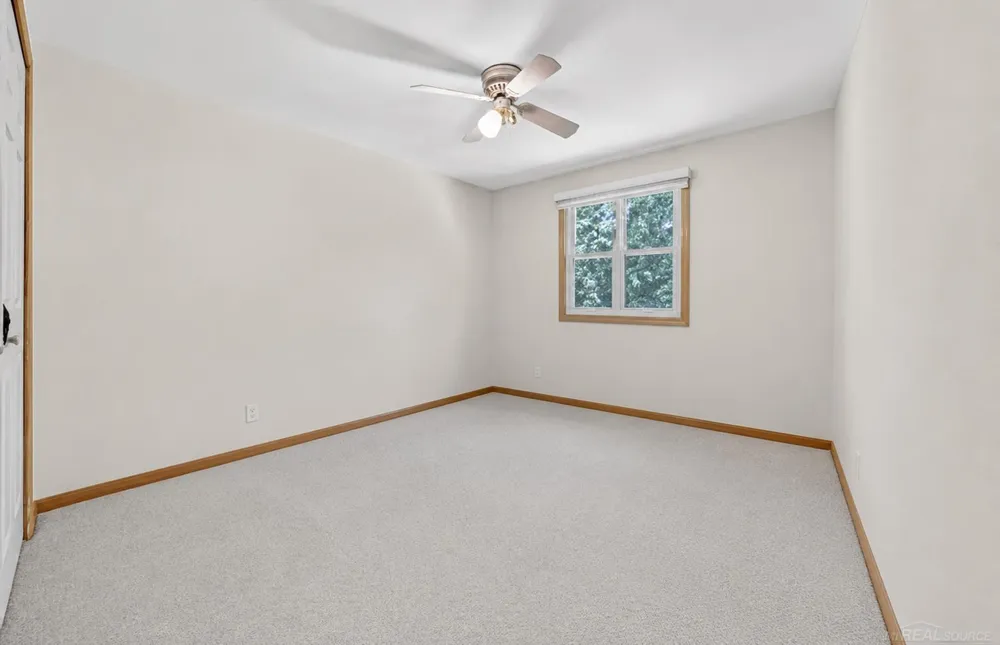 40219 Denbigh Drive Sterling Heights City, MI 48310