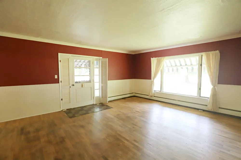 825 E River Road Flushing City, MI 48433