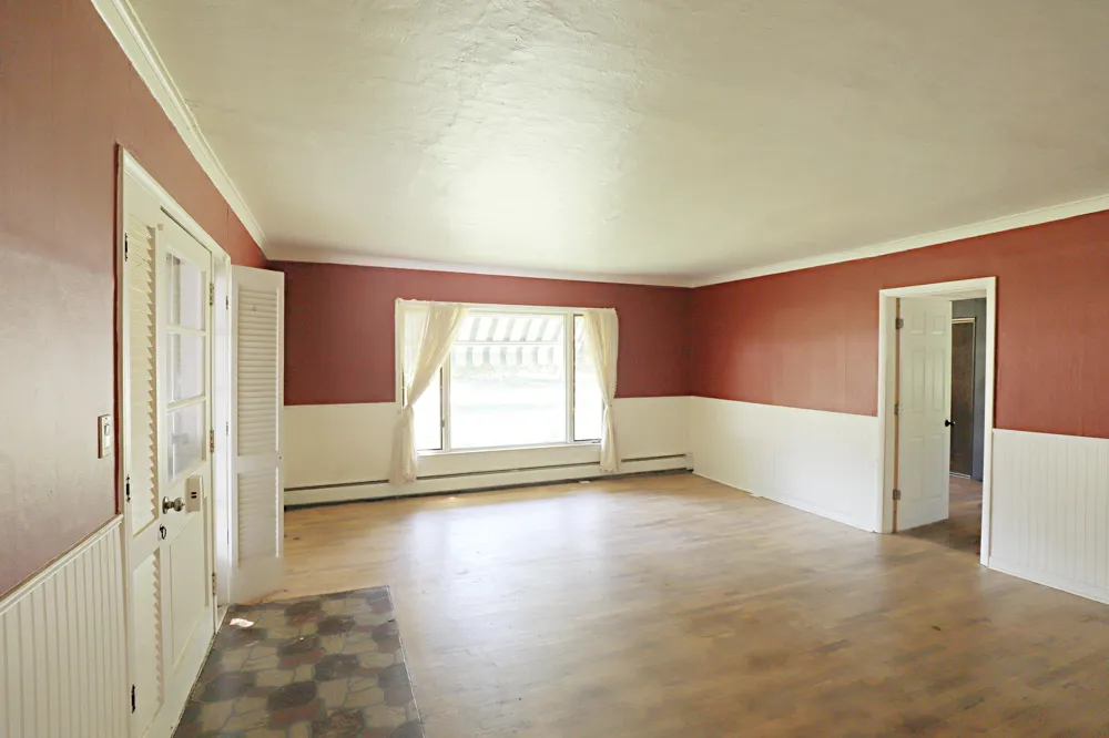 825 E River Road Flushing City, MI 48433