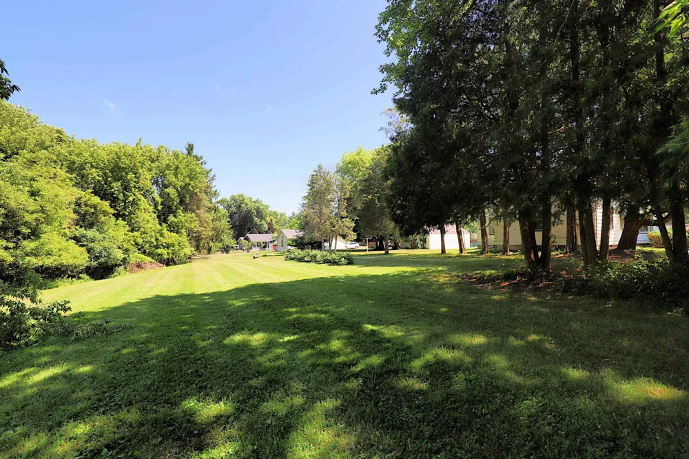 825 E River Road Flushing City, MI 48433