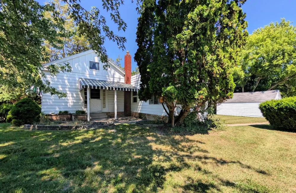 825 E River Road Flushing City, MI 48433
