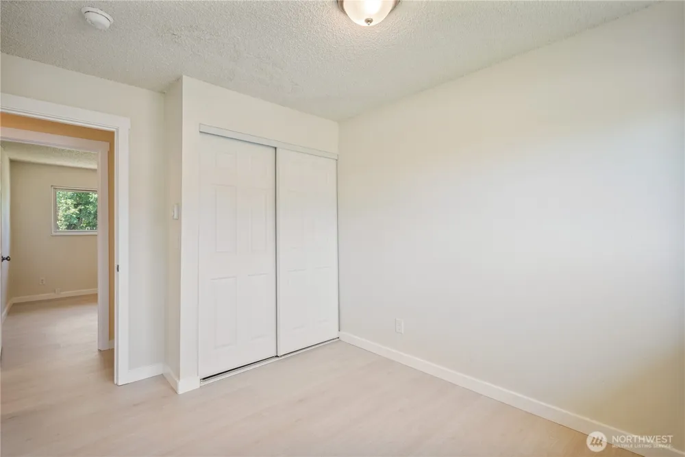 1703 33rd Avenue Longview, WA 98632