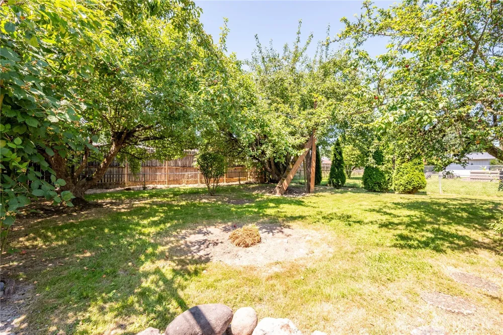 1703 33rd Avenue Longview, WA 98632