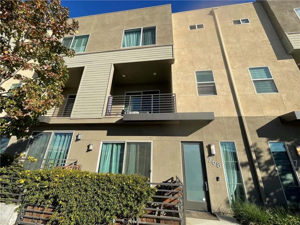 768 Central Upland, CA 91786