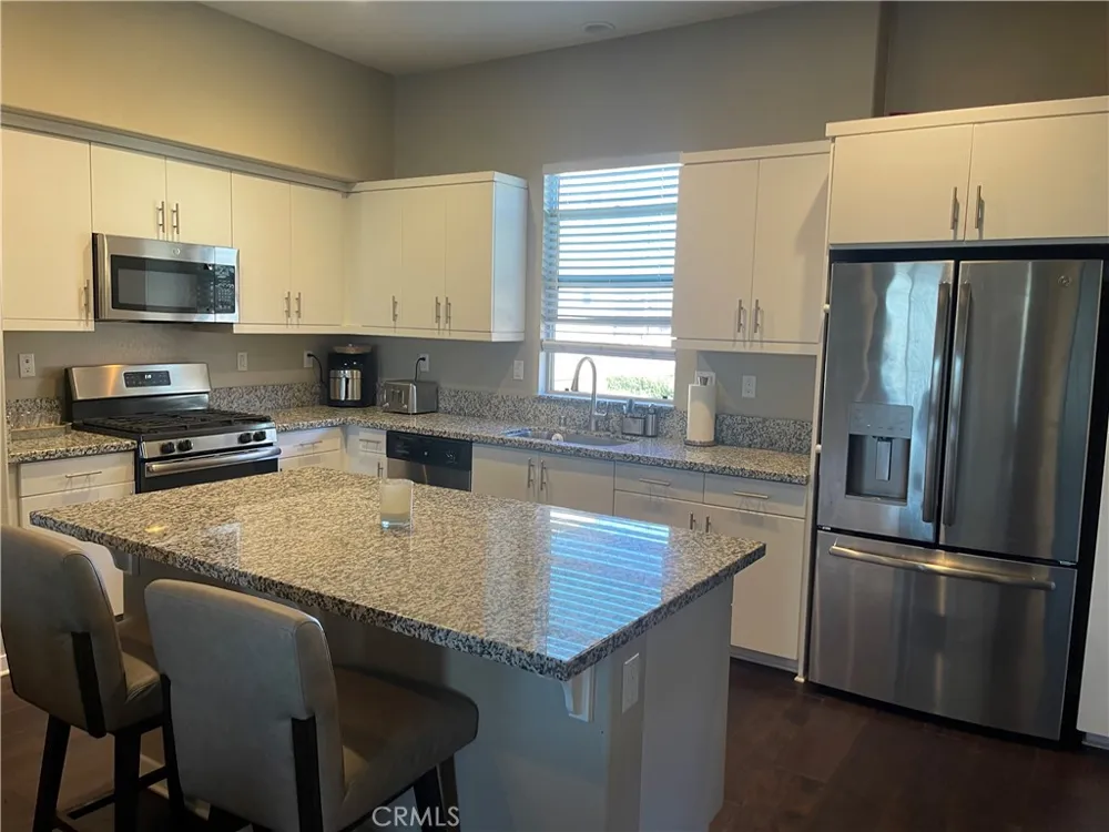 768 Central Upland, CA 91786
