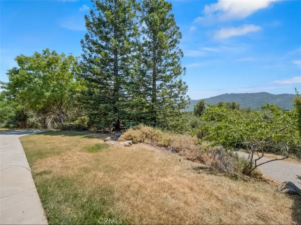 42339 Lulang Ahwahnee, CA 93601