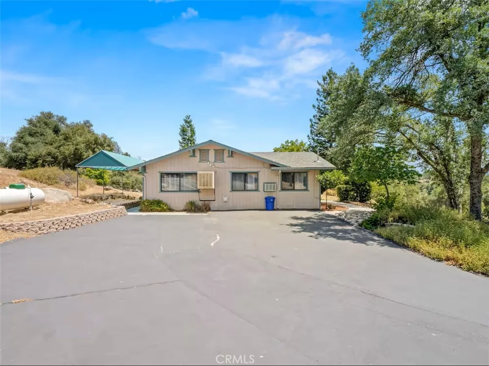 42339 Lulang Ahwahnee, CA 93601