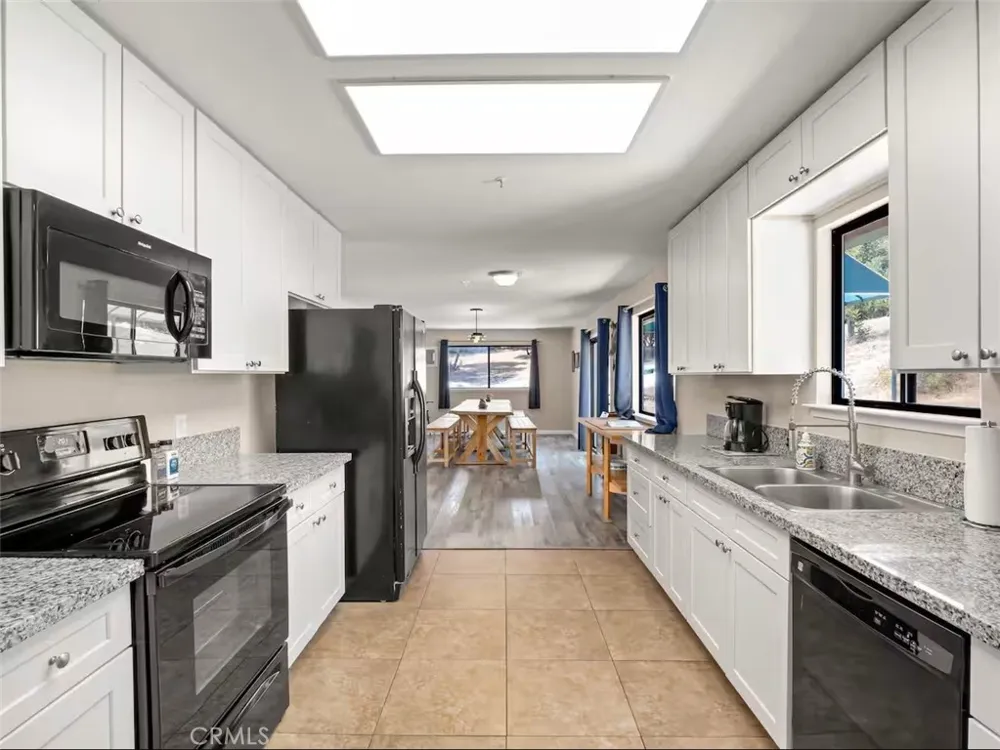 42339 Lulang Ahwahnee, CA 93601