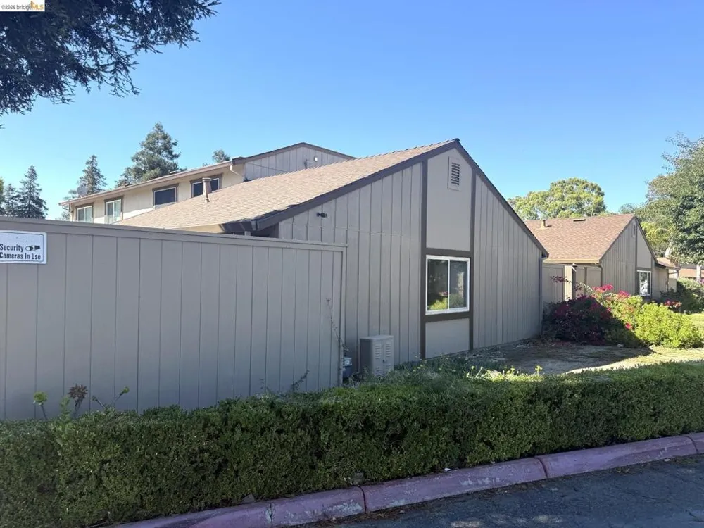 2501 Hampton Ln Antioch, CA 94509