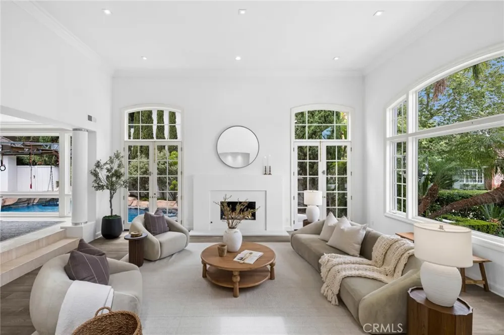 1998 Port Edward Circle Newport Beach, CA 92660